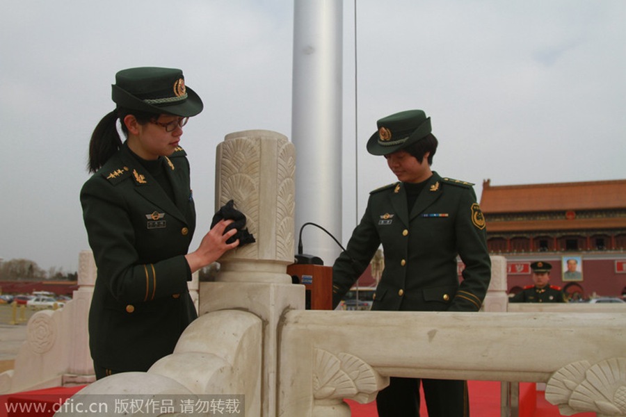 Tiananmen Square spring cleaned for two sessions