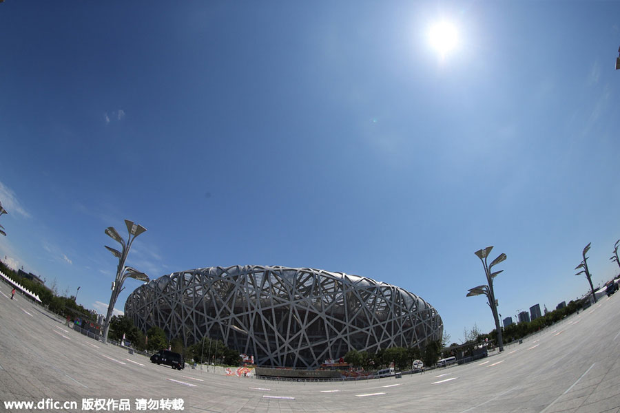 Blue sky beautifies Beijing ahead of V-Day Parade