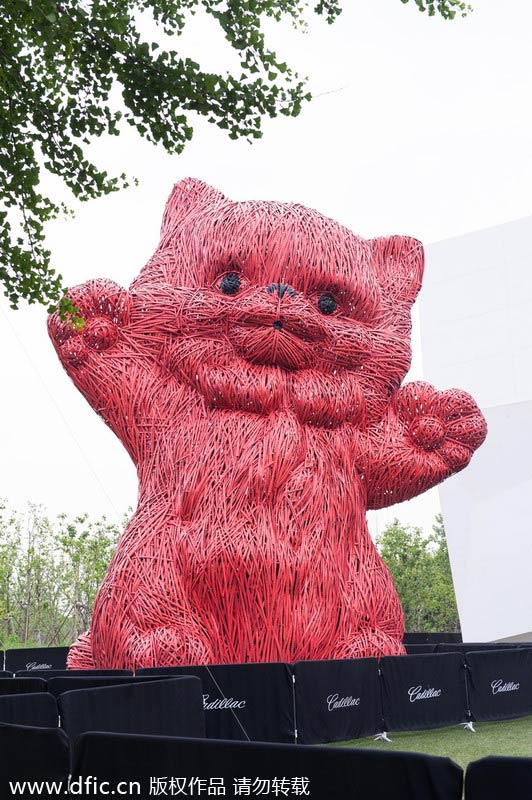 Giant pink 'Floating Fish' displayed in E China