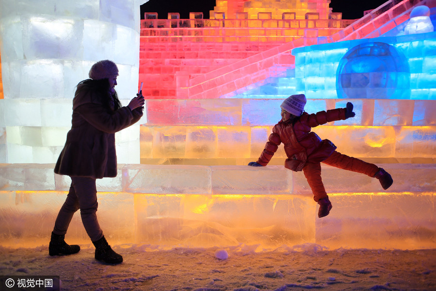 Harbin's snow and ice festival starts trial run