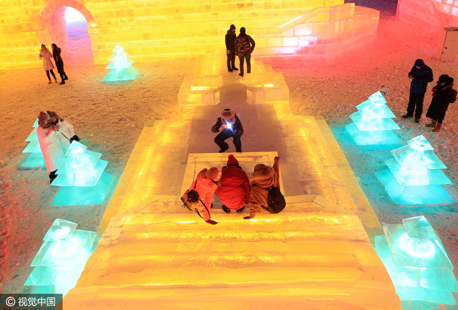 Harbin's snow and ice festival starts trial run