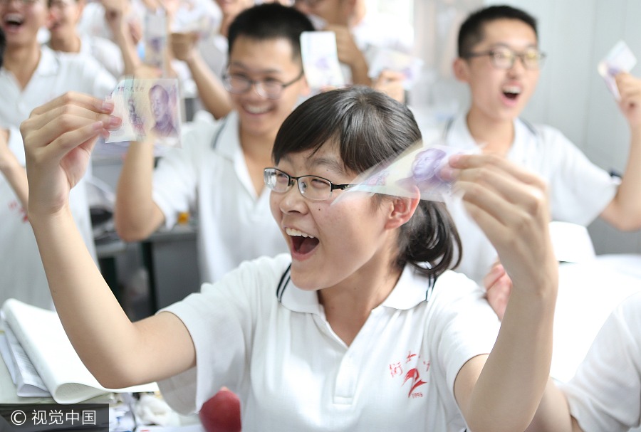 Unusual stress relief for students undertaking <EM>gaokao</EM>