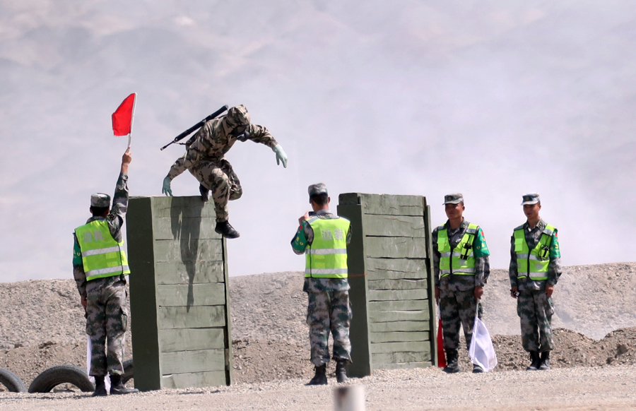 Soldiers compete in Safe Environment event at army games