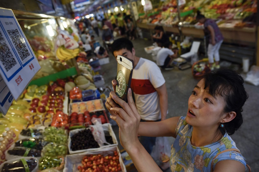 Cashless trend takes hold in China