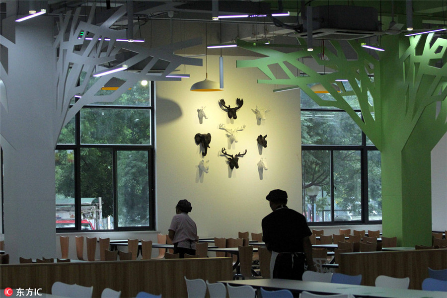 College canteen that will turn you green with envy