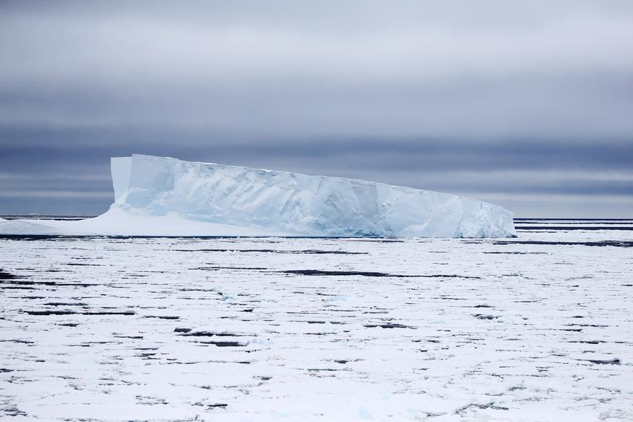 Polar icebreaker <EM>Snow Dragon</EM> arrives in Antarctic