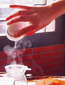 Free tea may pose health risk