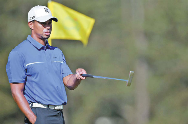 Tiger revamps game for older body