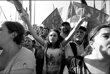 Women at the forefront of Turkish protests