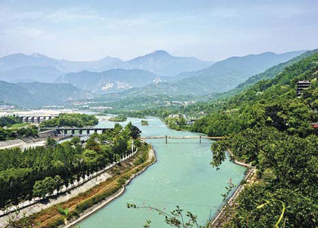 Rebuilding Dujiangyan, Sichuan's tourist haven