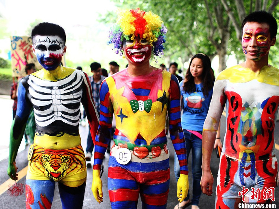 Body painting contest held in E China's Nanjing