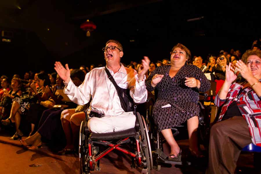 China's disabled art troupe performs in Cuba