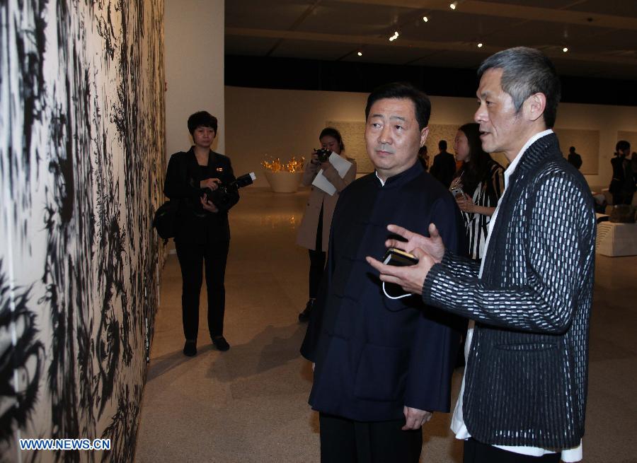 Works of Taiwan-born artisit displayed in Beijing