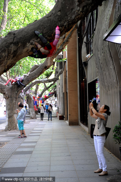 Socks hung out in Hangzhou's new 'art zone'