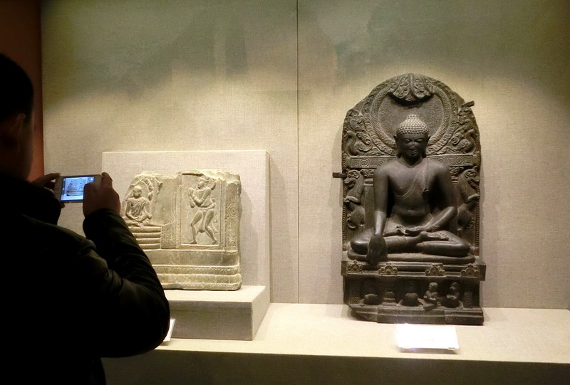 Indian cultural relics on show in Hubei