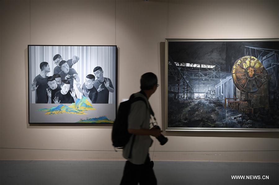 'Beautiful Chongqing' themed artwork show held in SW China