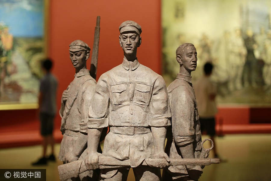 Art exhibition celebrates 90th anniversary of PLA's founding