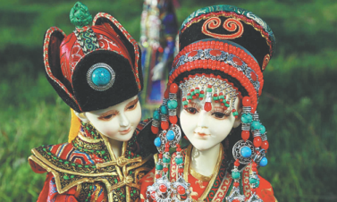 Buteelchi dolls show rich Mongolian culture