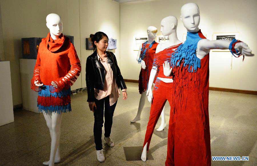 Art works of 2013 college graduates exhibited in Hangzhou