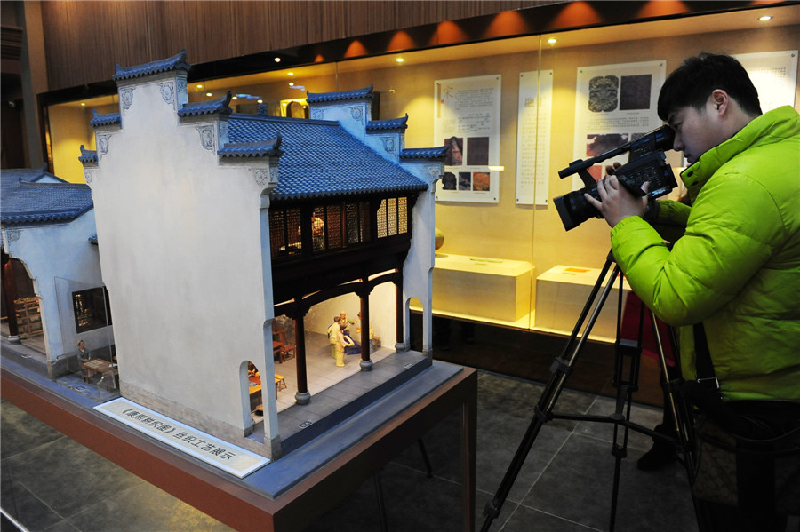 Silk museum opens in Anhui