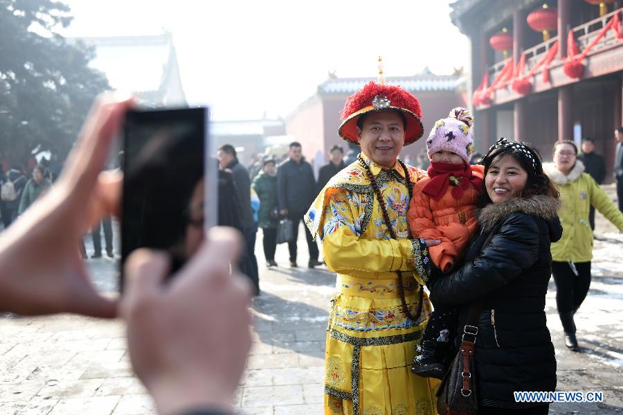 Court play staged in Shenyang Palace Museum