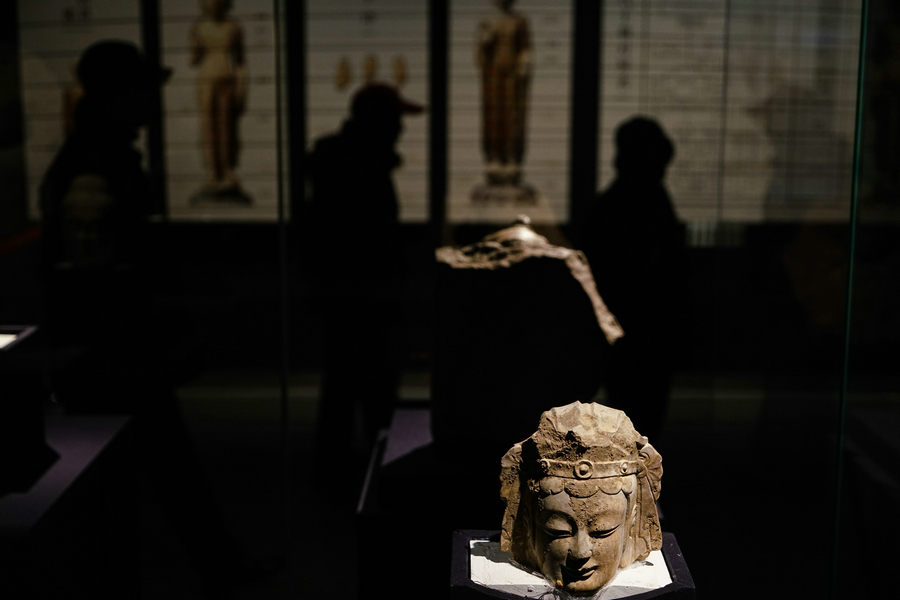 Buddhist sculptures displayed at Bao'en Temple Heritage Museum