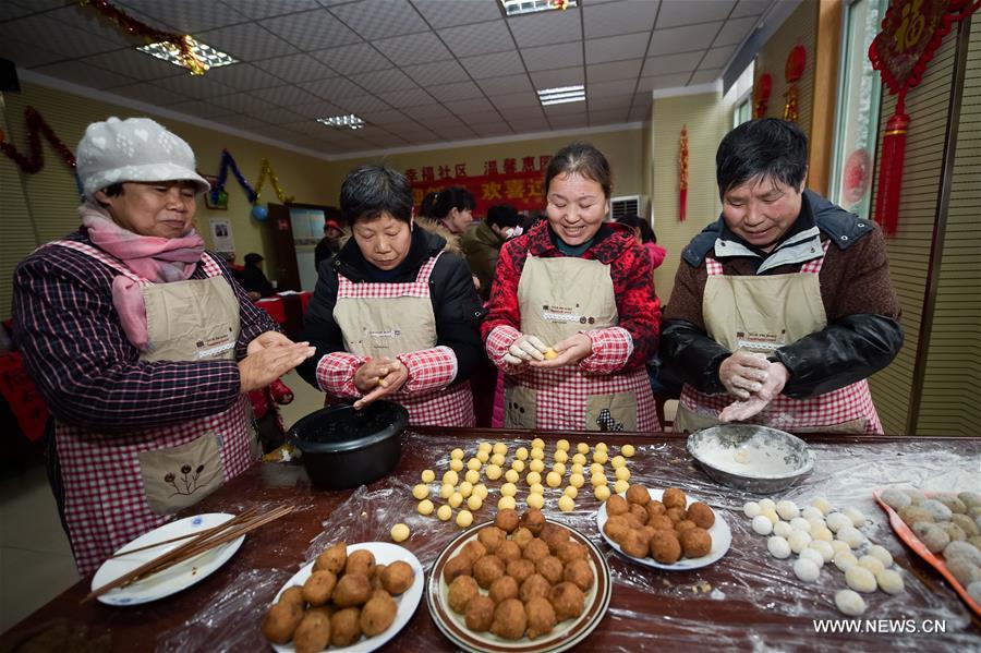 Activities held around China to greet Spring Festival