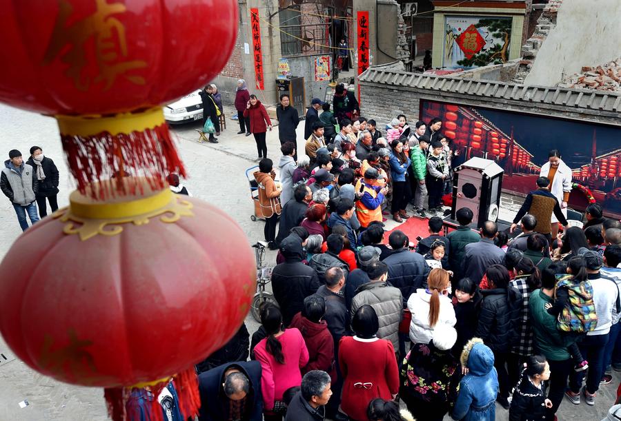 Temple fair with 700 years history staged in Henan