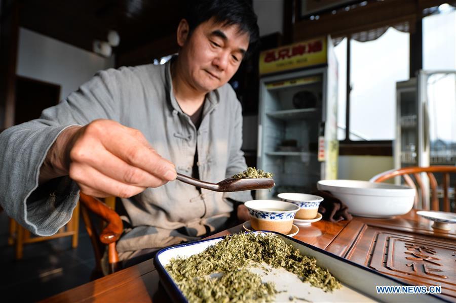 Ancient making technique of Chinese tea Biluochun