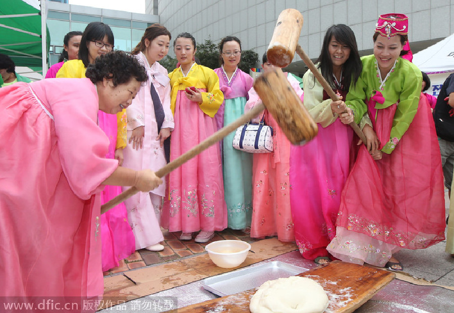 How the world celebrates Mid-Autumn Festival