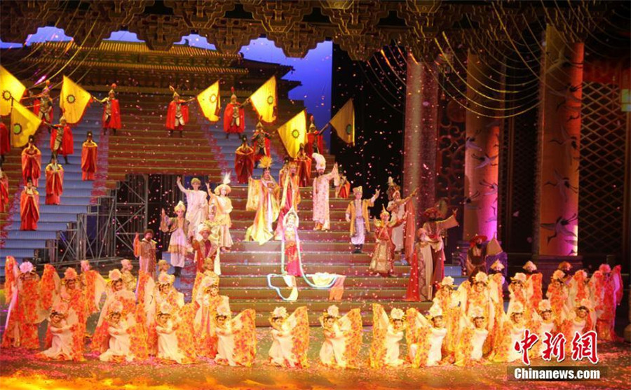 Silk Road themed dance drama debuts in NW China's Gansu