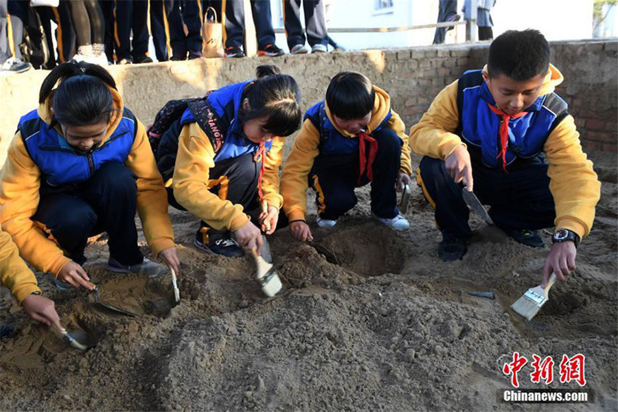 Old Summer Palace offers practical courses in archaeology