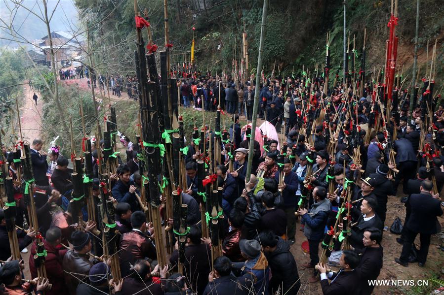 Folk event 'Ganpingzi' held in SW China