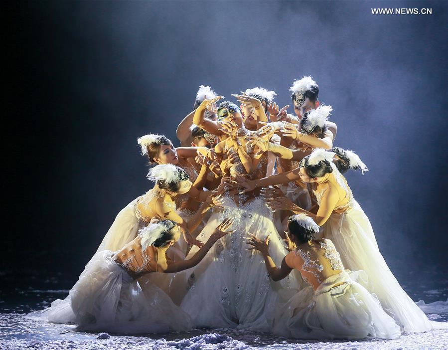 Chinese dancing master Yang Liping performs drama 'Peacock of Winter'