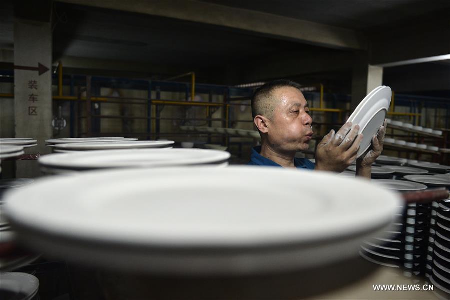 China's Zibo well-known for production and export of porcelain products