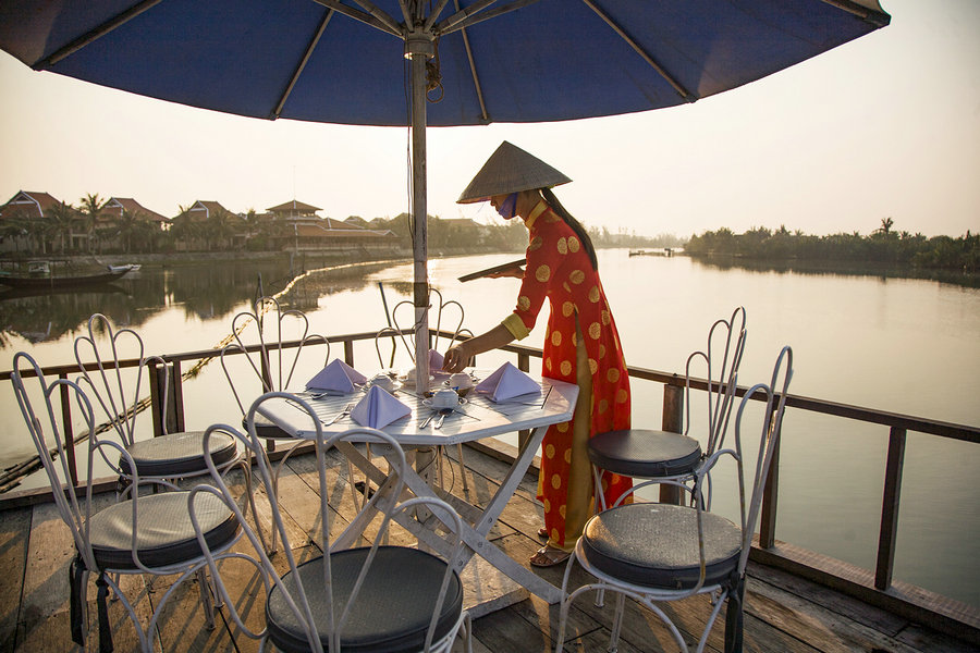 Vietnam as seen through Chinese photographers' lenses