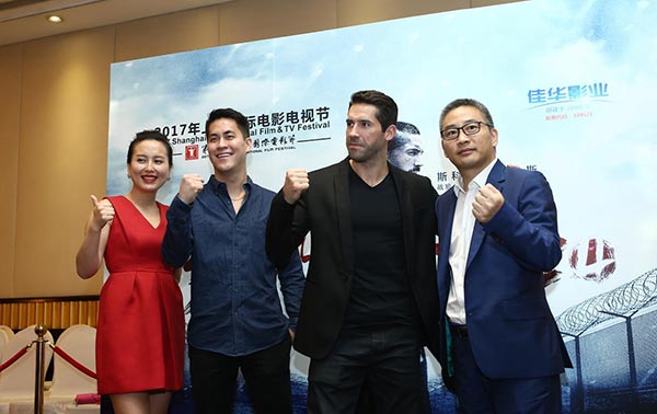 Scott Adkins wins award from Jackie Chan