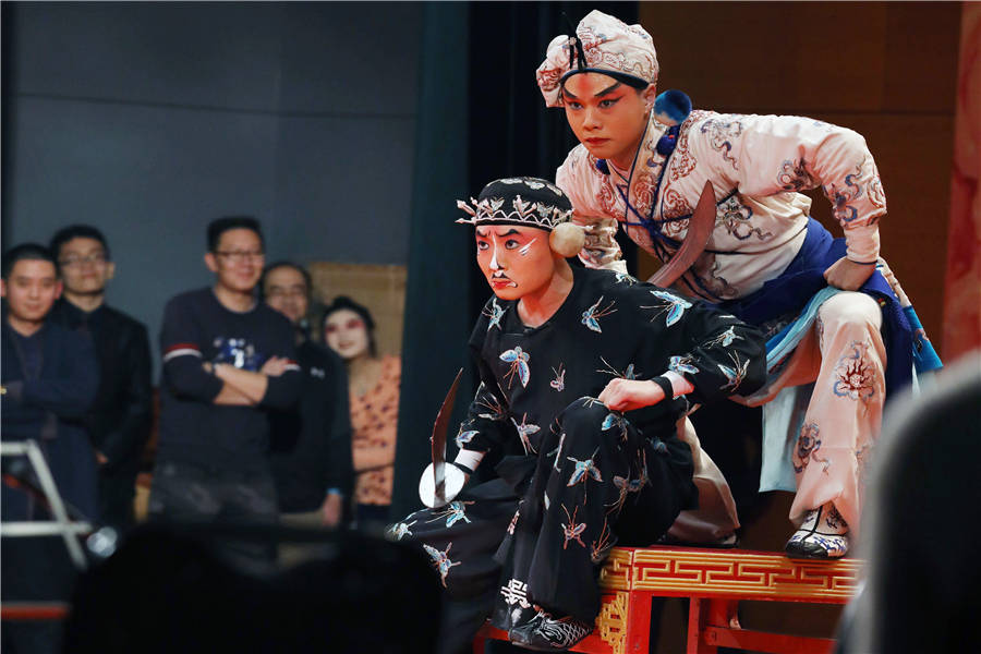 Peking Opera tour debuts on university campus