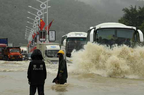 海南強(qiáng)降雨已安全轉(zhuǎn)移64000多人