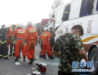 京沈高速盤錦段發(fā)生交通事故 死亡人數(shù)升至9人