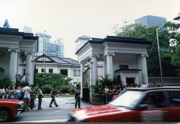 1997香港回歸：載夢飛香江