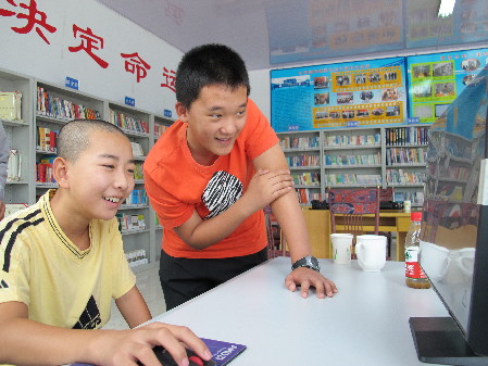 “媒體記者書屋行”