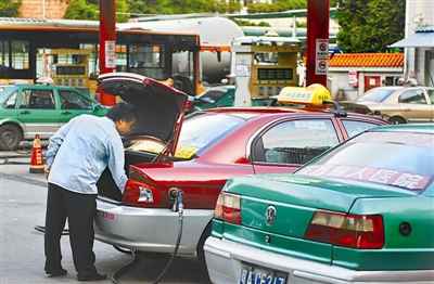 油價、CPI雙降 搭車漲價的行業何時“下車”?