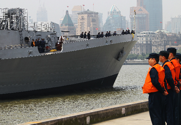 印度海軍艦艇編隊訪問上海