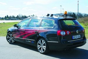 無人駕駛車順利從長沙至武漢 自主超車67次 圖