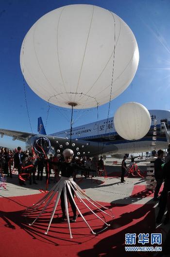 飛翔從此大不同 探訪中國首架空客A380飛機