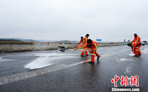 南方低溫雨雪天氣持續 專家稱不會導致大范圍凍災