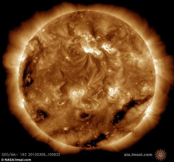 美衛星拍太陽風暴震撼照：表面現巨大漩渦