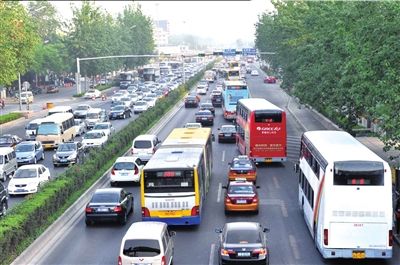 北京交通部門(mén)研究按家庭購(gòu)車搖號(hào) 照顧剛需(圖)