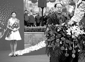 莫言：我是一個寫小說的農(nóng)民 望“莫言熱”降溫